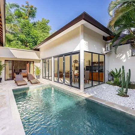Spacious Tropical Villa In Umalas, Newly Renovated